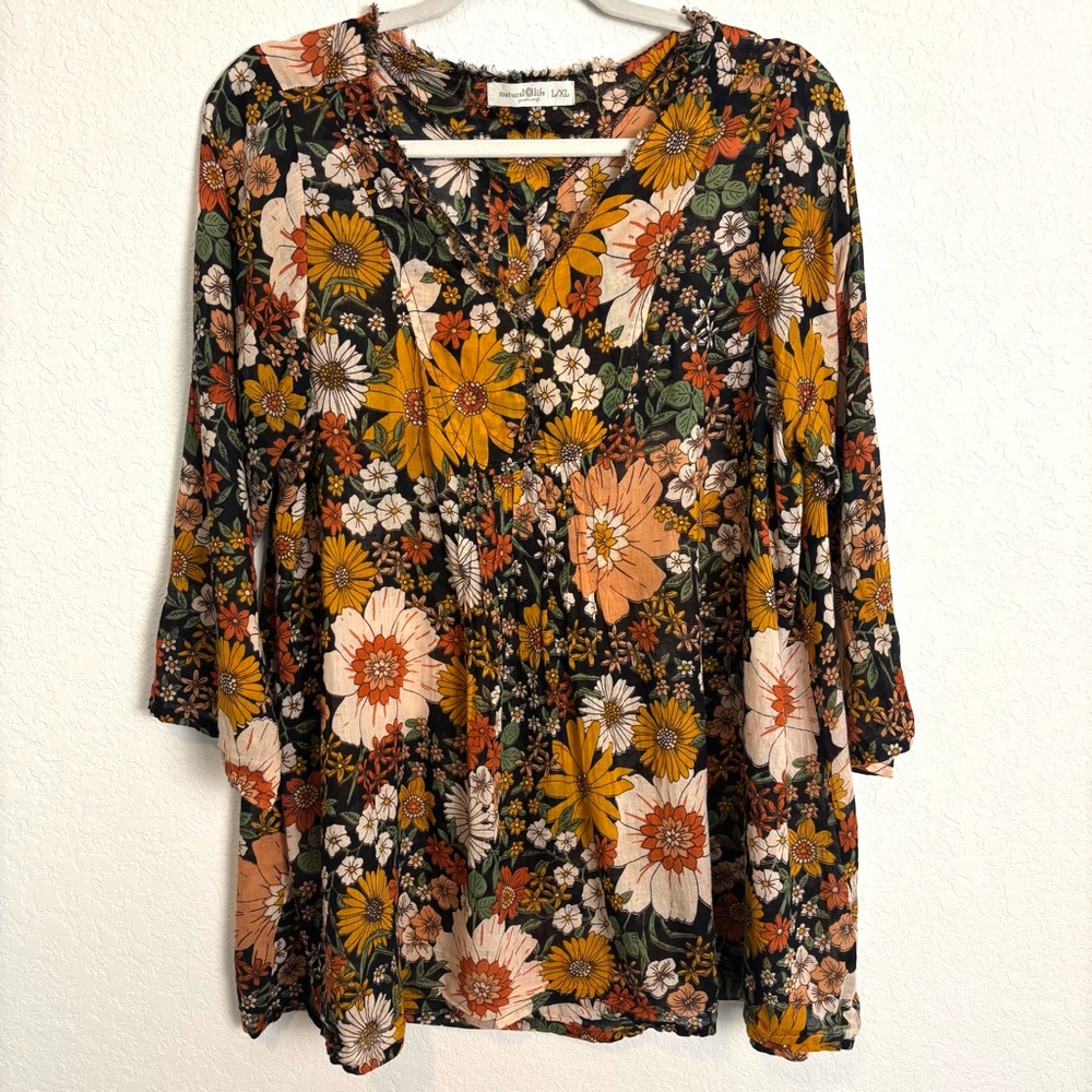 NATURAL LIFE Floral Blouse in Black and Orange